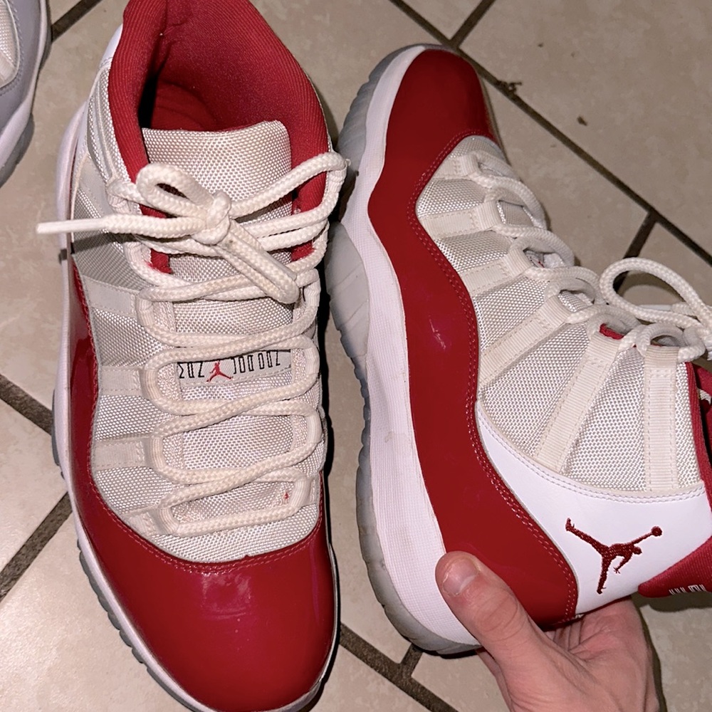 Air Jordan 11 retro ‘CHERRY’